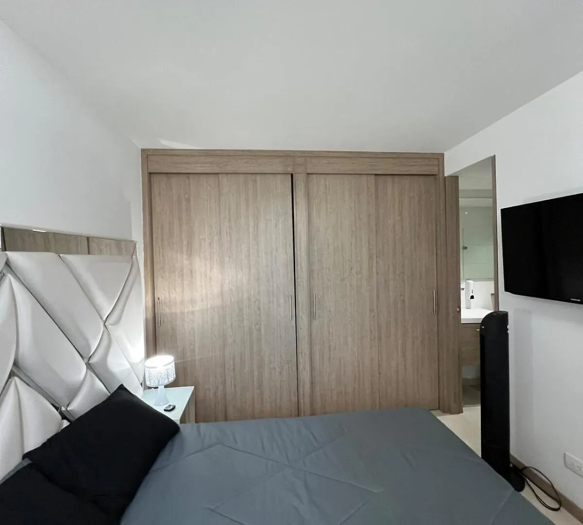 Apartment In Prados Del Norte Cali