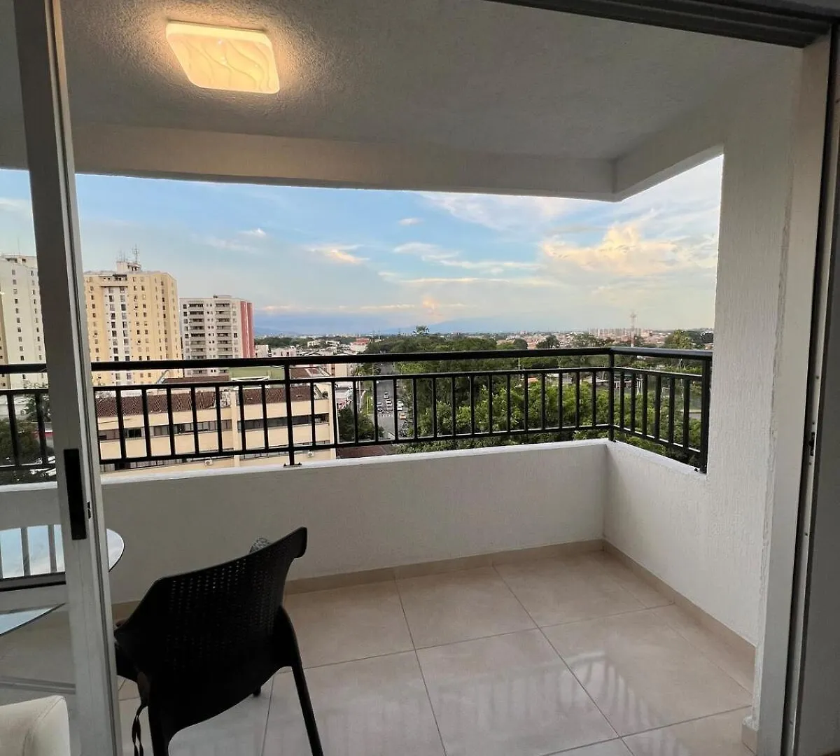 Apartment In Prados Del Norte Cali